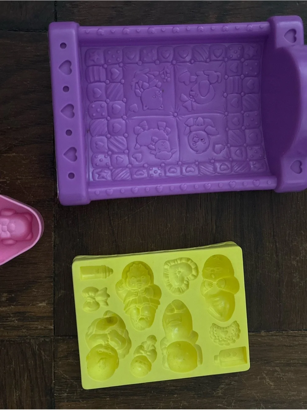 Play‑Doh Vintage Molds & Press Set - Pink Playset Pieces